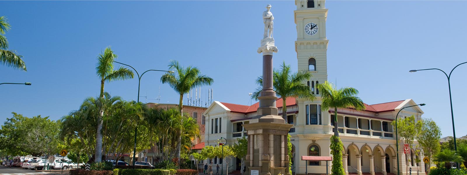 CBD_roundabout_and_ANZAC_memorial_web.jpg